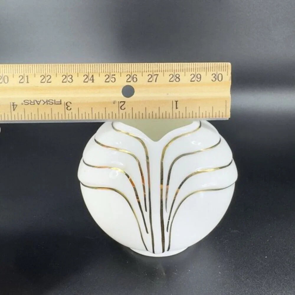 Vintage 1980s Y H Taiwan Fine Bone China Small Vase Vessel Gold Painted Vase VTG